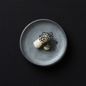 TSUKI 月 丸三安田瓦工業